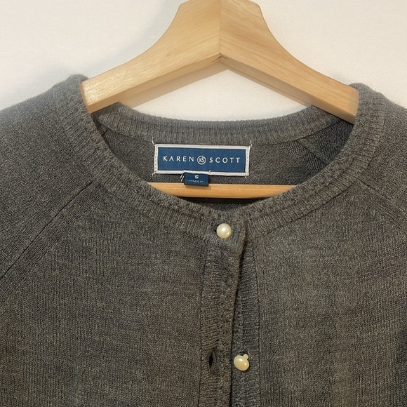 Karen Scott Women's Pearlized Button Crewneck Cardigan Sweater Heather Gray NWT - Picture 8 of 11